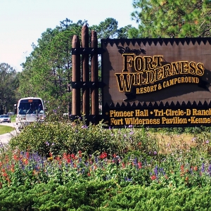 FW welcome sign.