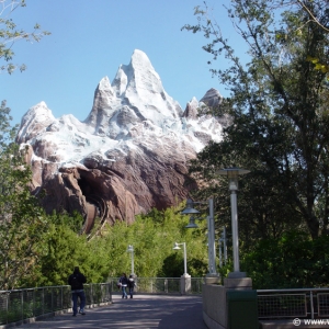 Expedition_Everest_01