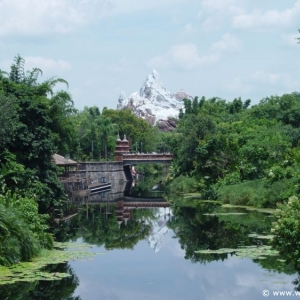 Expedition-Everest_01