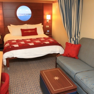 Deluxe-Inside-Stateroom_10_-02