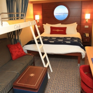 Deluxe-Inside-Stateroom_10_-10