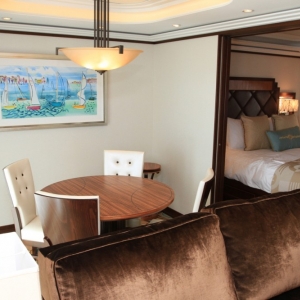 One-Bedroom-Suite-Concierge_T_-131