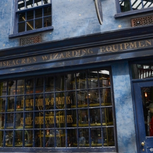 WDWINFO-Universal-Diagon-Alley-Harry-Potter-Wisacres-002