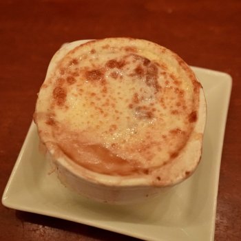 006_be-our-guest-magic-kingdom-french-onion-soup.jpeg