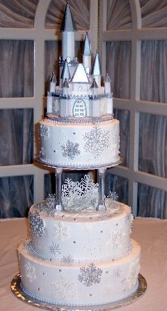 castle-snowflake-cake