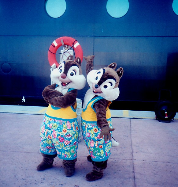 Chip and Dale Cruisin'