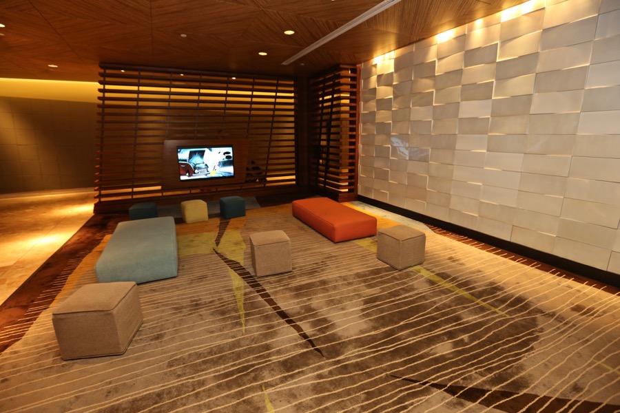 Contemporary-resort-lobby-07