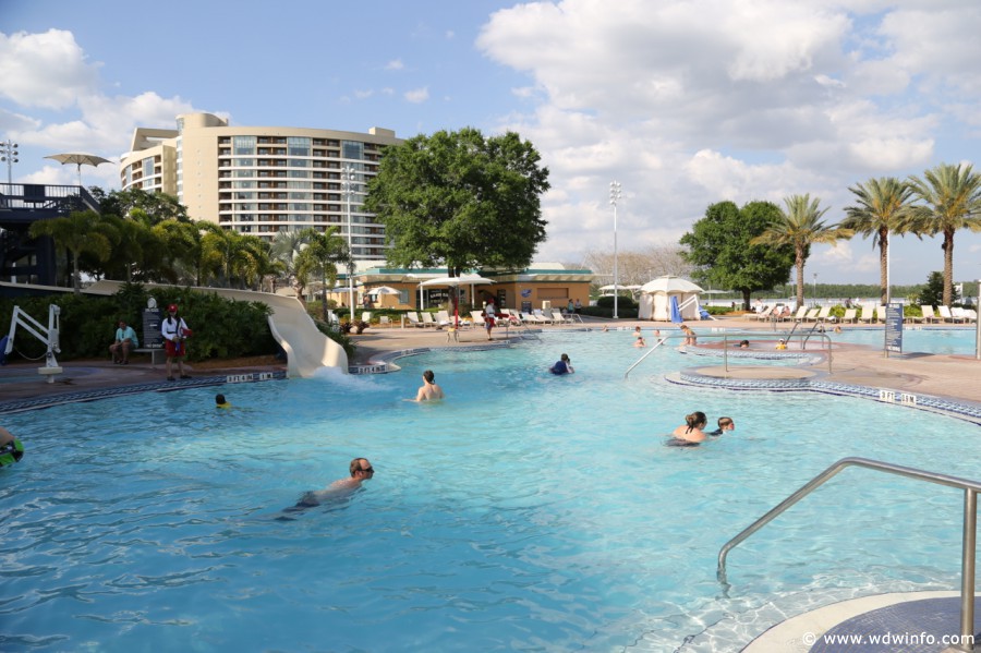 Contemporary-Resort-Pools-009