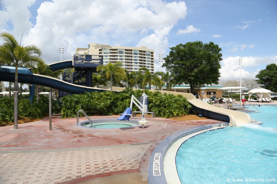 Contemporary-Resort-Pools-012