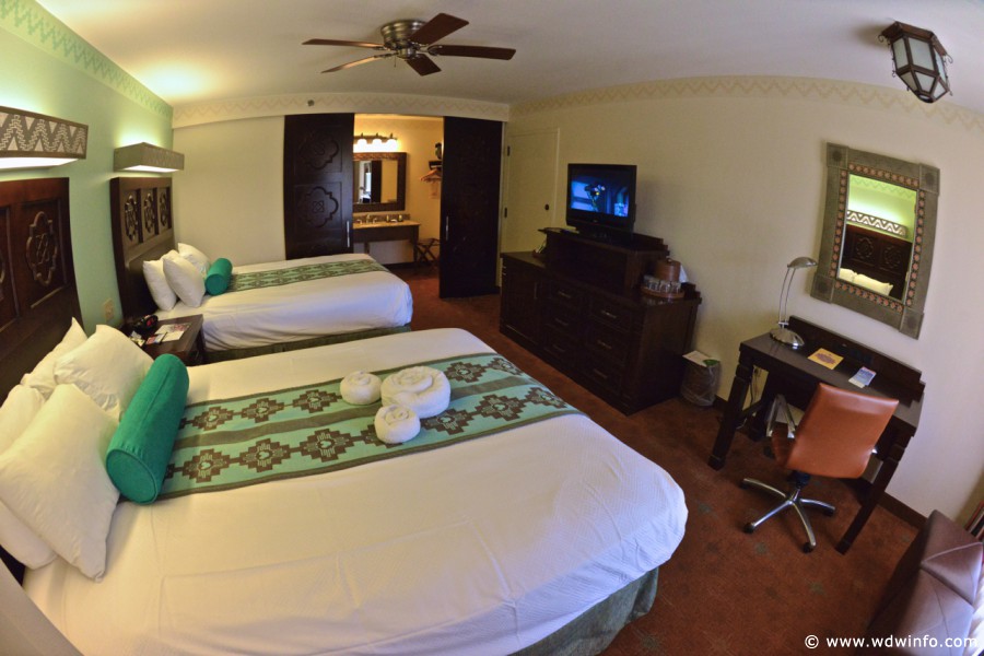 Coronado-Springs-Room-002