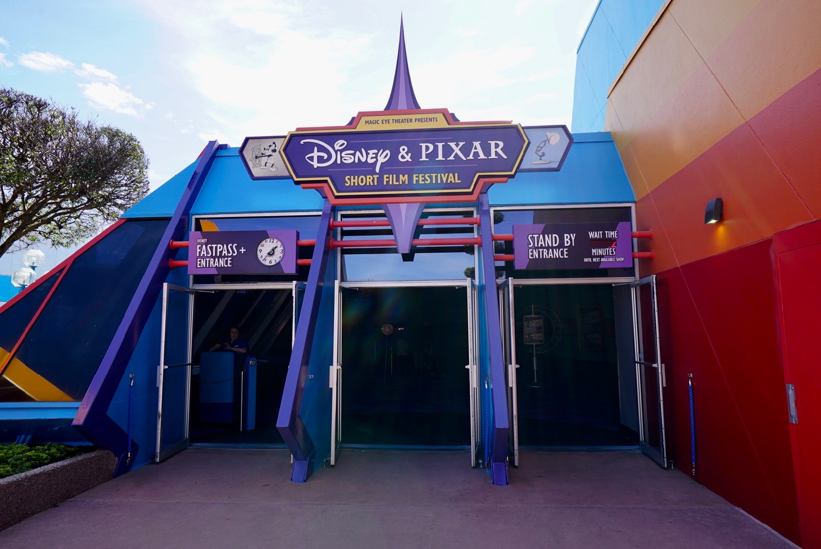 Disney-pixar-short-film-fest-entrance