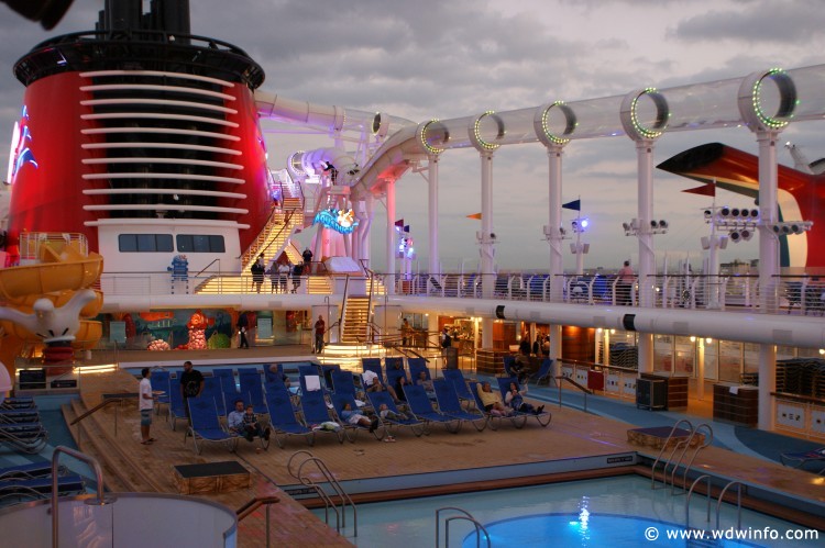 Disney_Dream_Cruise_Ship_047