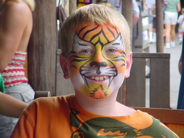 Face Painting: Tiger