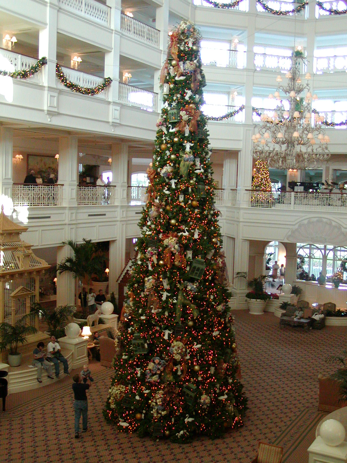 Grand Floridian lobby at Christmas