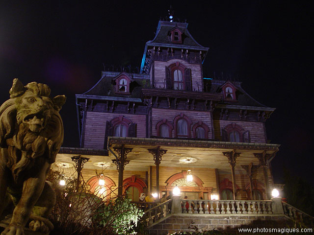 Phantom Manor at night