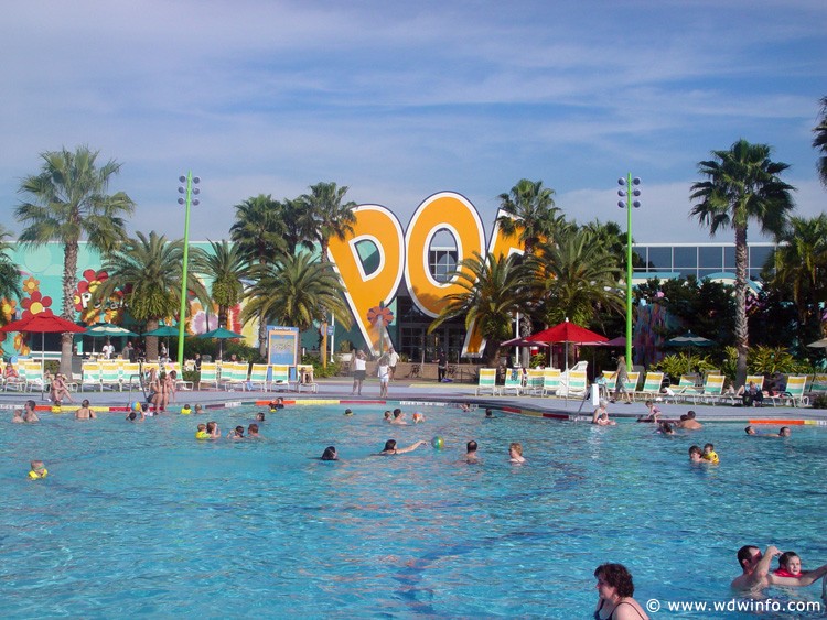 Pop_Century_Resort_Pool_10