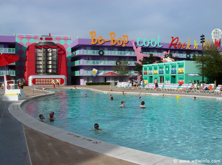 Pop_Century_Resort_Pool_29