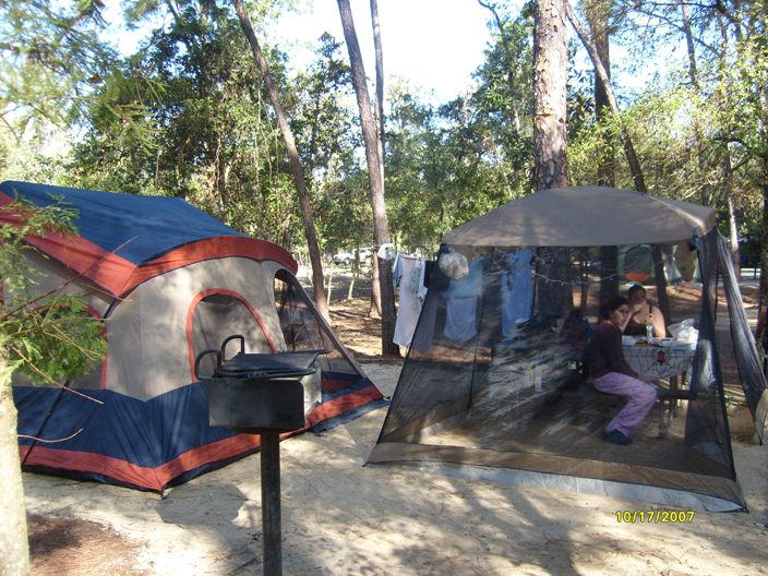 Site 2021 8 person cabin tent and screened shelter