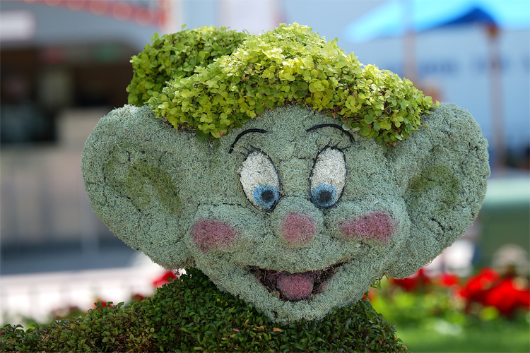 Topiary of Dopey