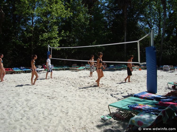 Volleyball-Courts