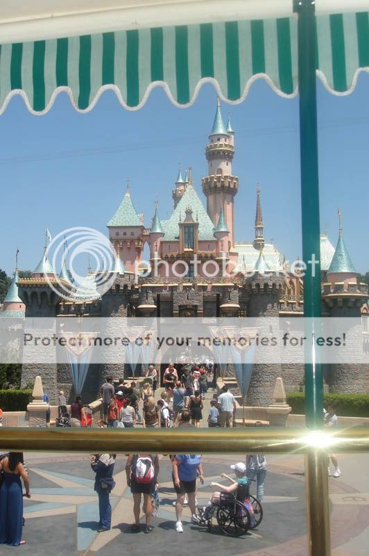 Disneylandpicture3025.jpg