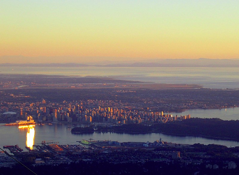 800px-Vancouver_from_Grouse_mountain.jpg