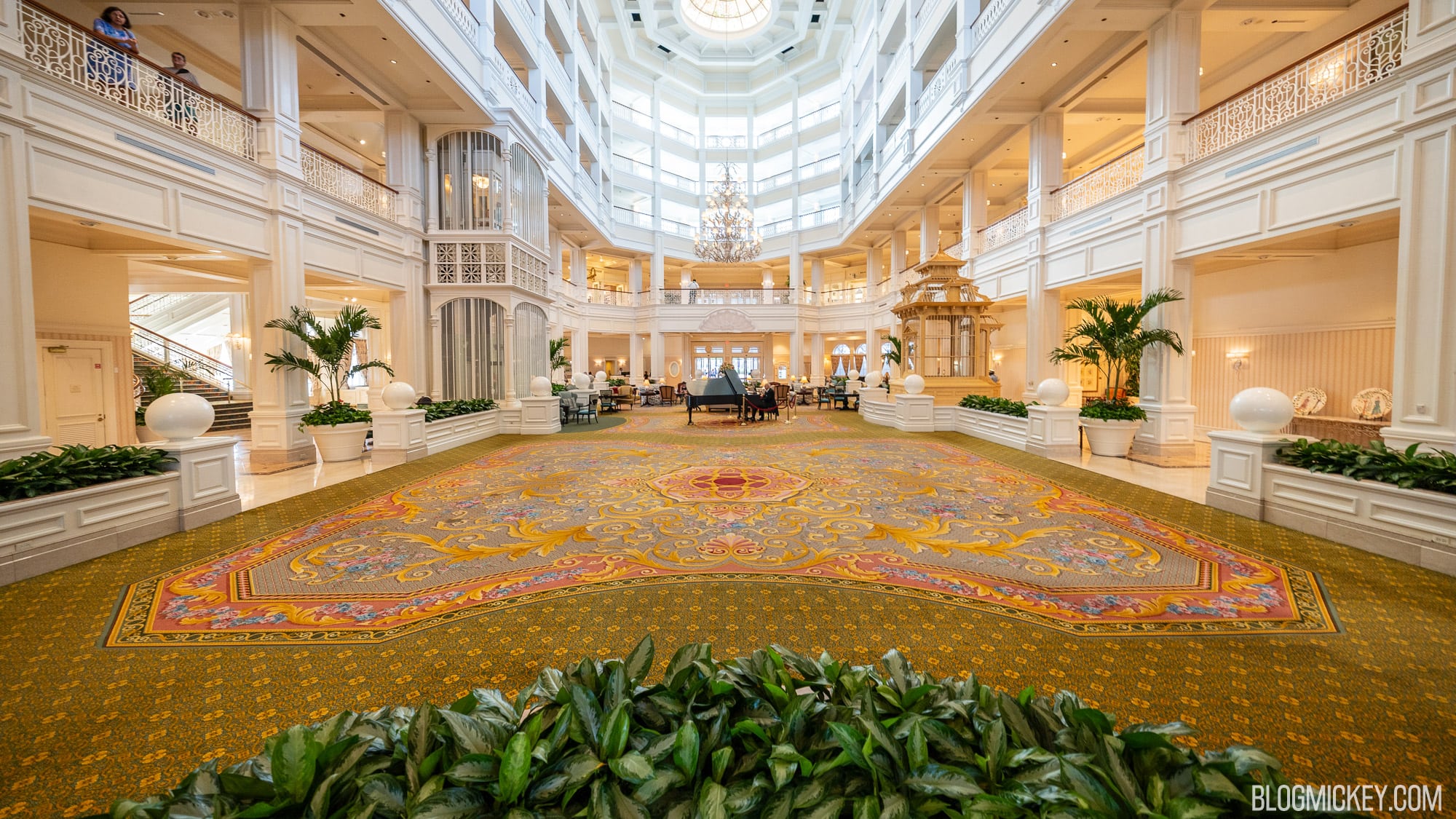 grand-floridian-lobby-partially-cleared-gingerbread-installation-10292023-4.jpg