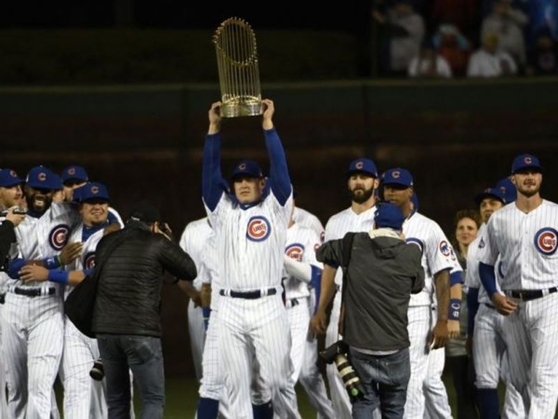ap_images_cubs_rizzo_trophy-1493835850-1119.jpg