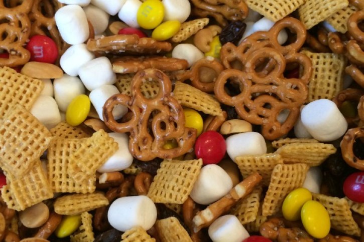 Mickey-Mouse-Trail-Mix-Final-Product.jpg