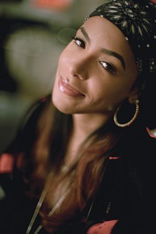 220px-Aaliyah-02.jpg